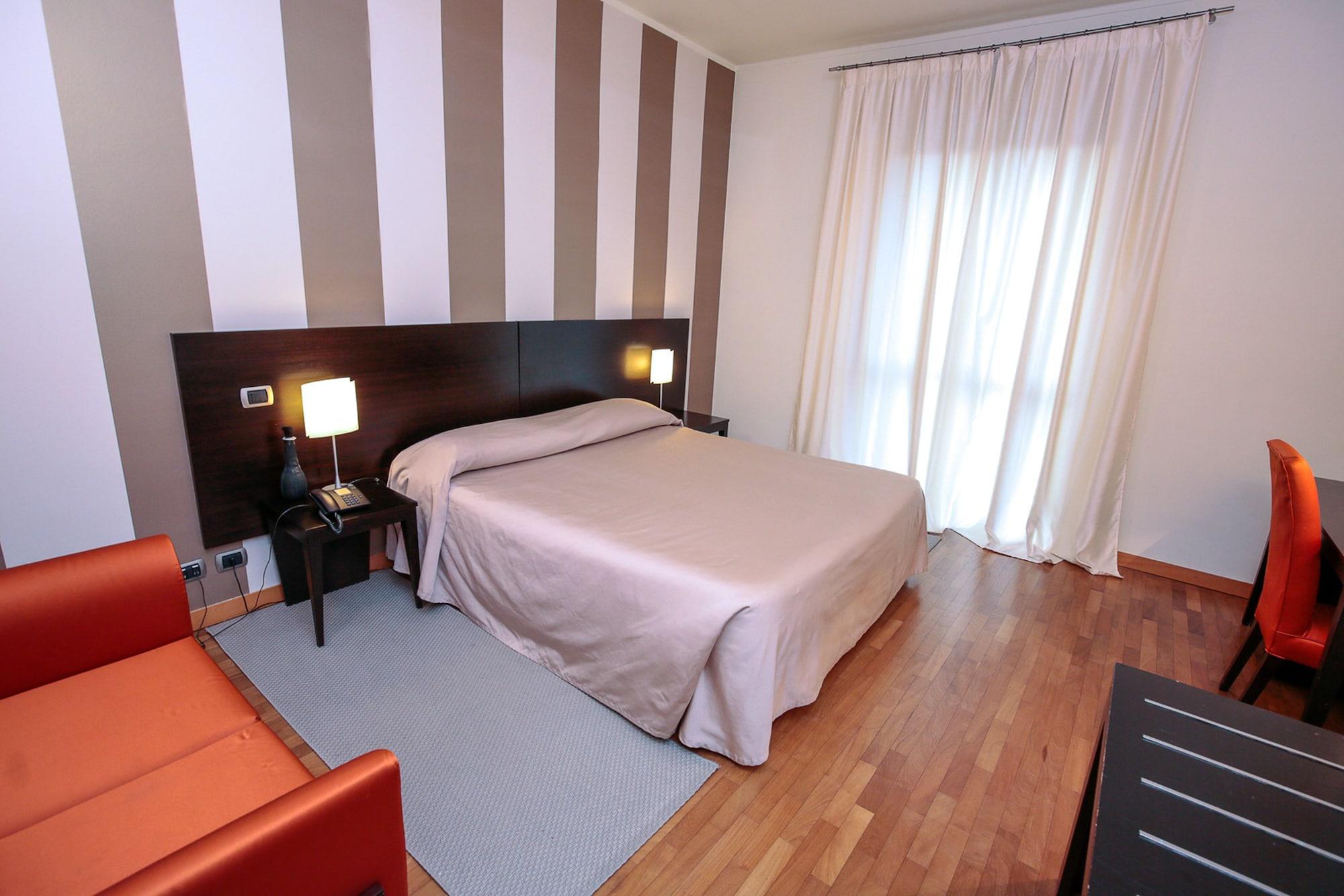 Hotel Aleramo Asti Esterno foto